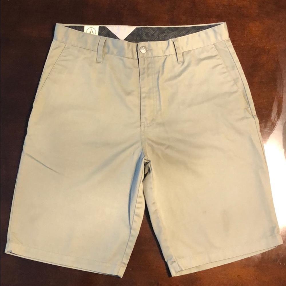 Men’s Volcom shorts. Size 32.